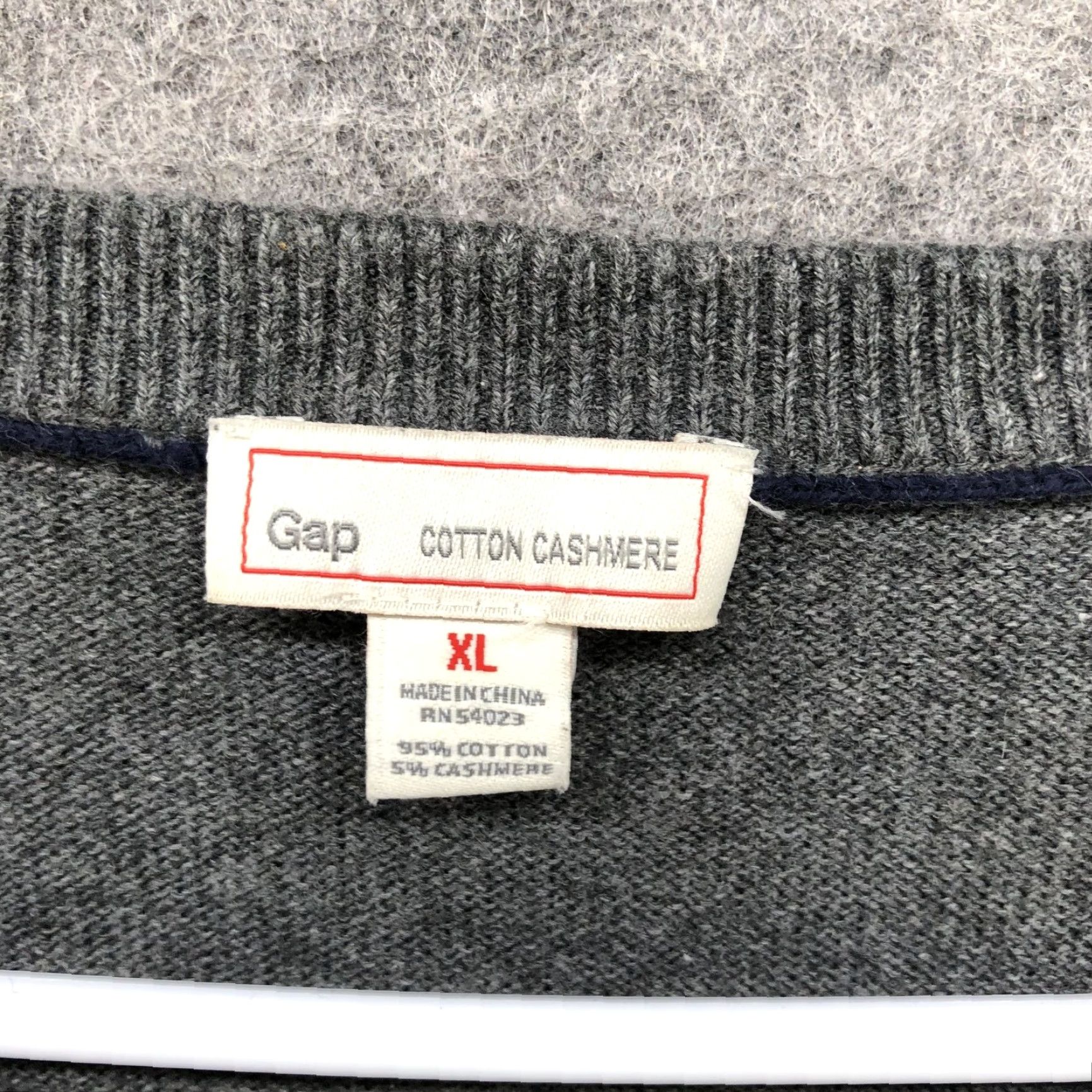 Gap Gap Mens XL Gray Crewneck Pullover Sweater Knit Cotton Cashmere Plain Regular Size Size US XL / EU 56 / 4 - 5 Thumbnail