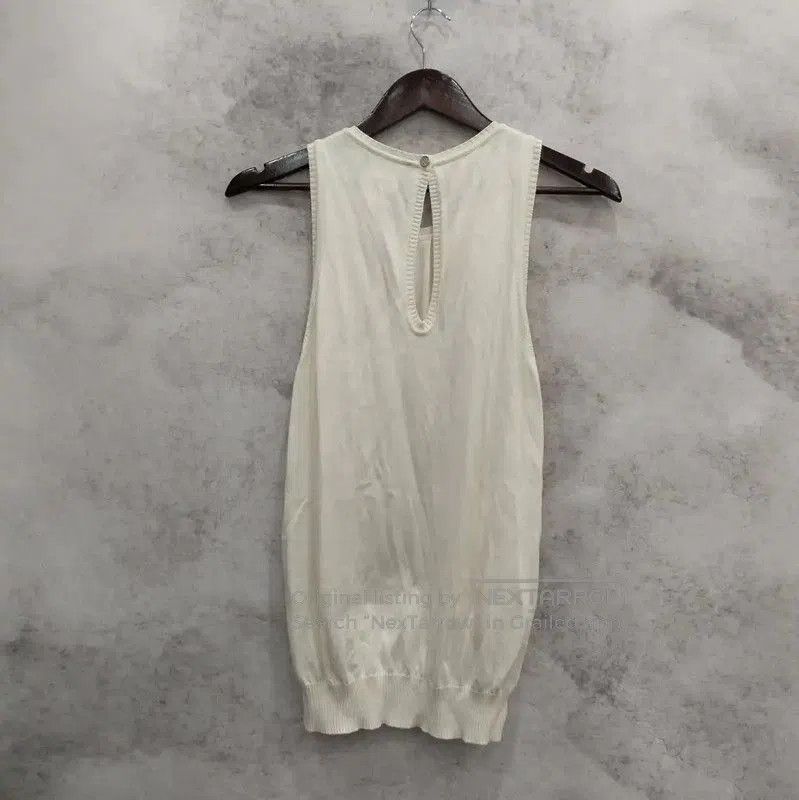 Chanel Chanel Summer Beige Cotton Sleeveless T-shirt . Size L / US 10 / IT 46 - 2 Thumbnail