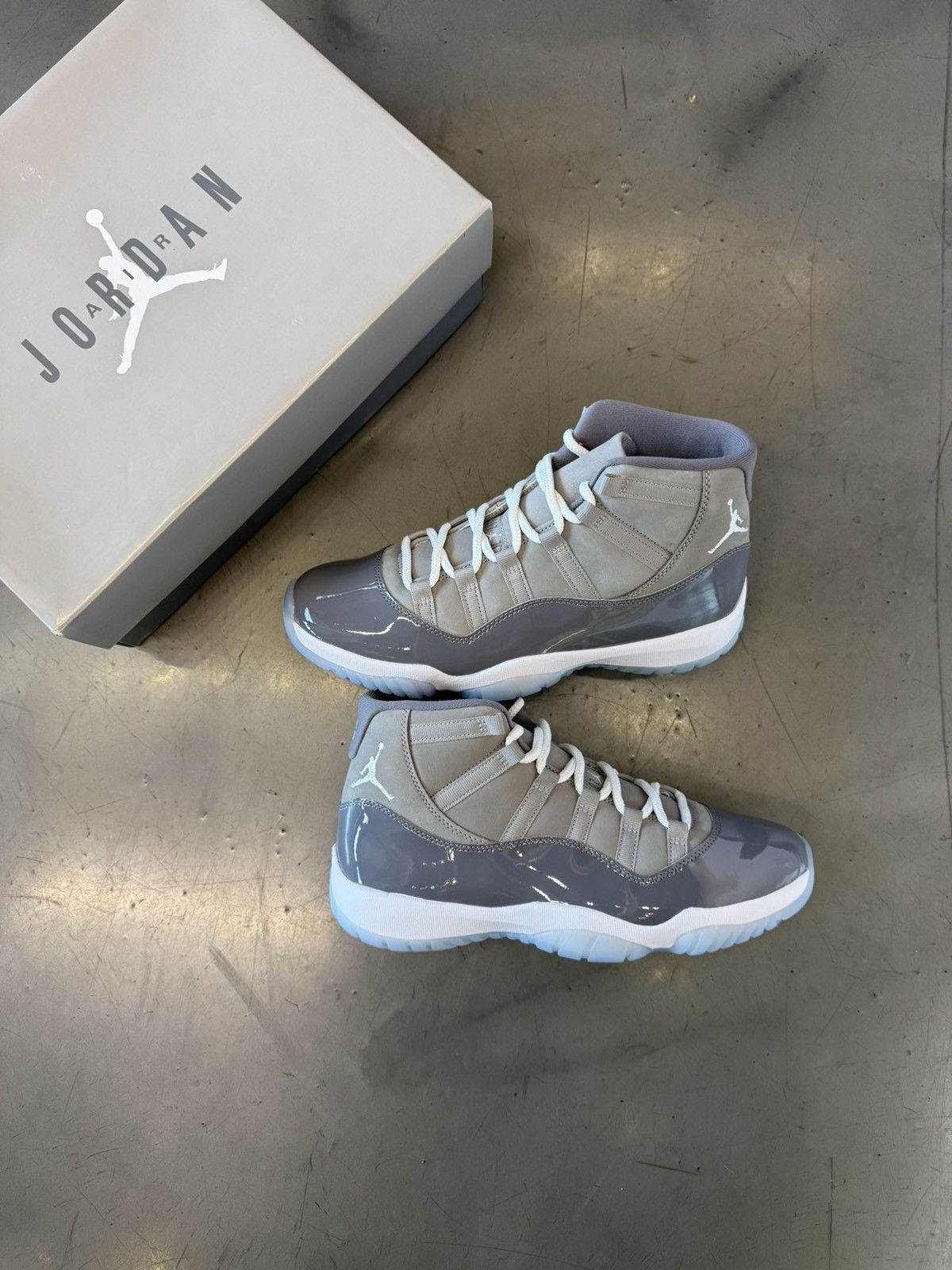 Jordan Brand × Nike Jordan 11 Cool Grey Size US 10.5 / EU 43-44 - 1 Thumbnail