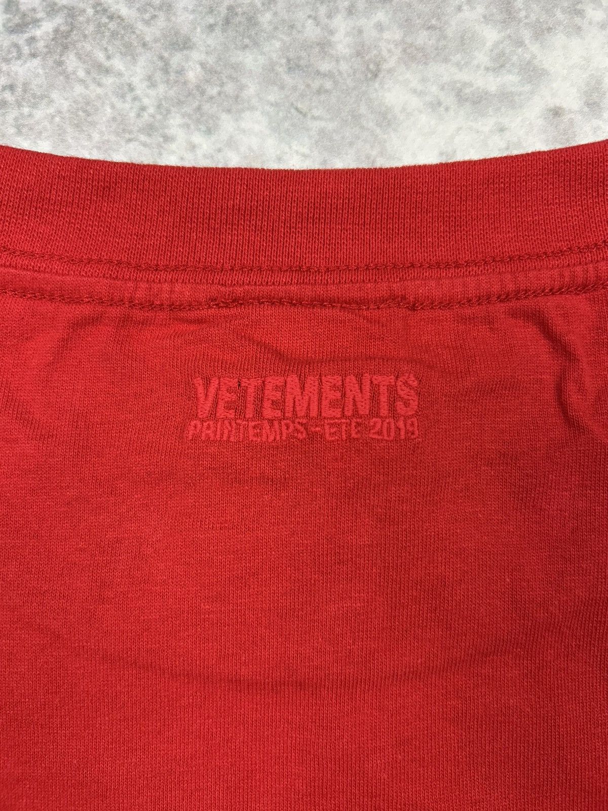 Vetements *RARE 2019* Vetements Red Cartoon T-Shirt M Size US M / EU 48-50 / 2 - 11 Thumbnail