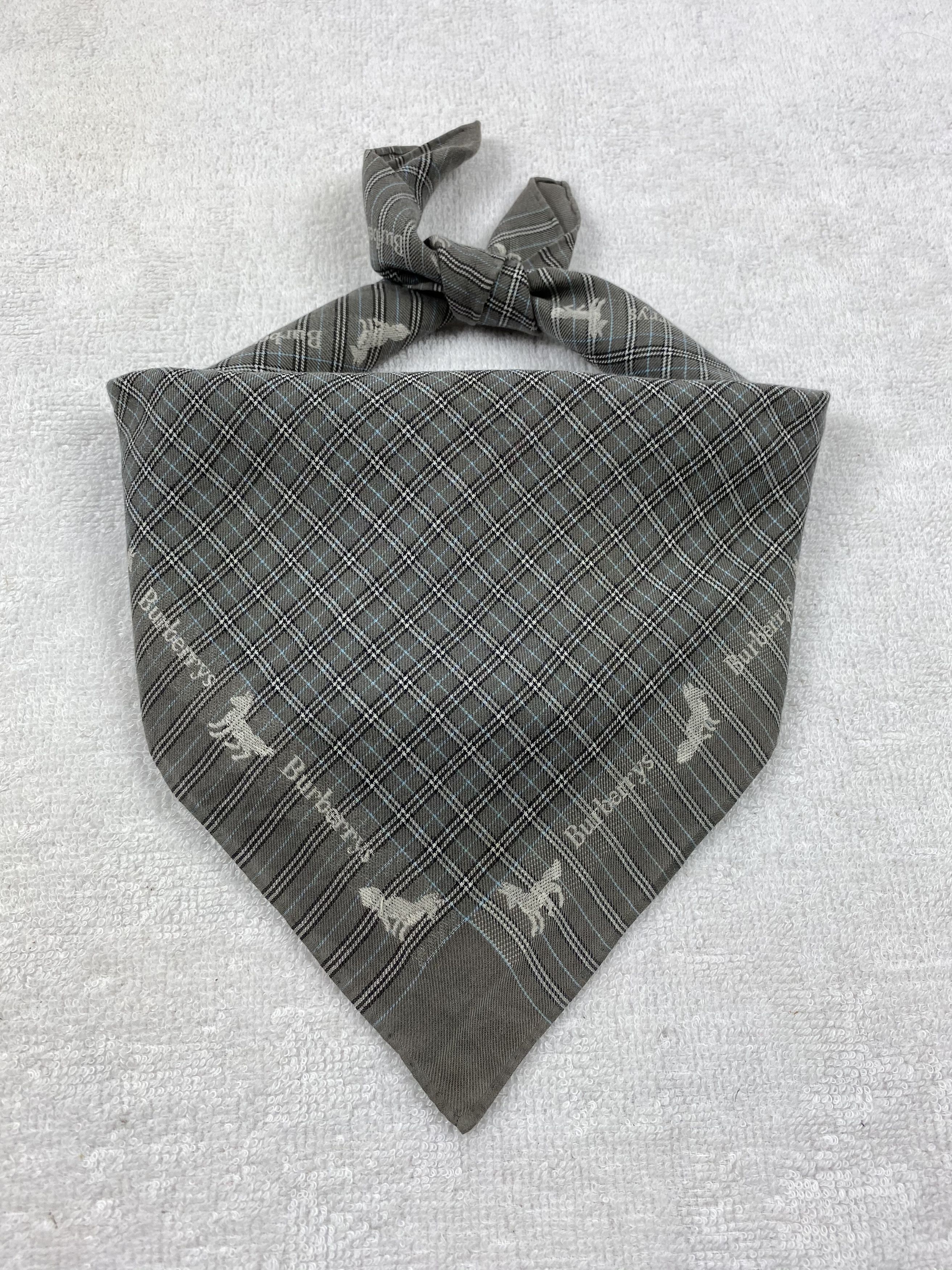 Burberry Burberry Handkerchief / Bandana / Neckerchief Size ONE SIZE - 1 Thumbnail