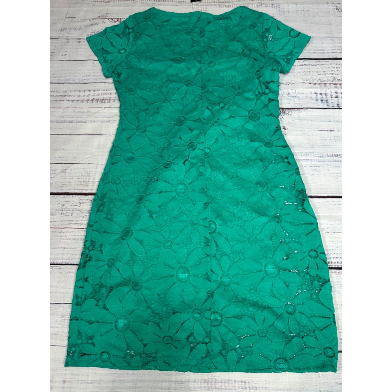Vintage Tiana B Womens Short Sleeve Lace Overlay Dress Sz S Green Lined Sheath Knee Length New Size 28" / US 6 / IT 42 - 6 Thumbnail
