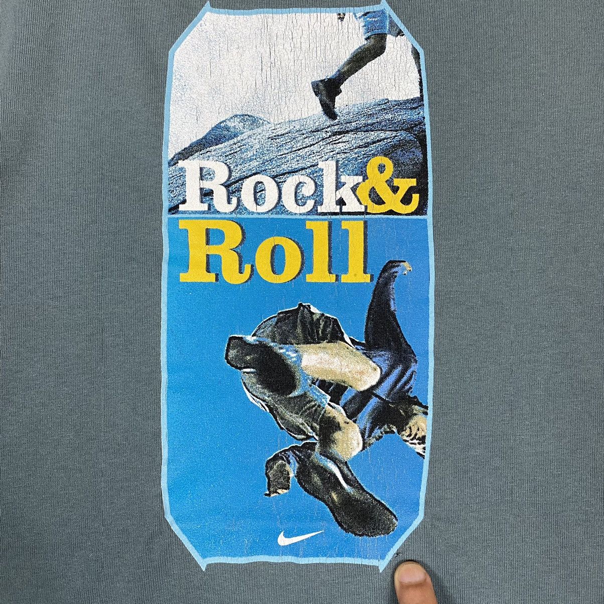 Nike × Vintage Vintage 00's NIKE ROCK & ROLL Graphic Sportswear Tee Size US L / EU 52-54 / 3 - 3 Thumbnail