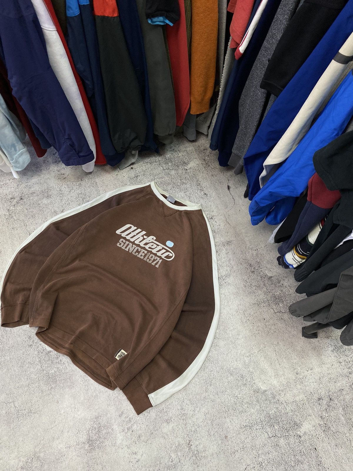 Nike × Vintage NIKE VINTAGE BROWN LONG SLEEVE FADED #19 JAPANESE Size US L / EU 52-54 / 3 - 5 Thumbnail