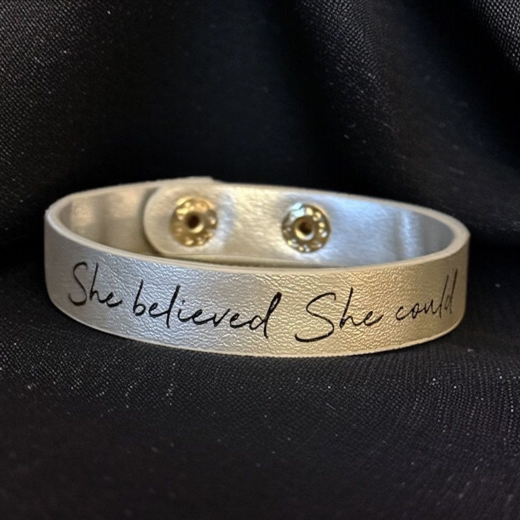 Other She believed she could metallic silver leather bracelet Size ONE SIZE - 1 Thumbnail