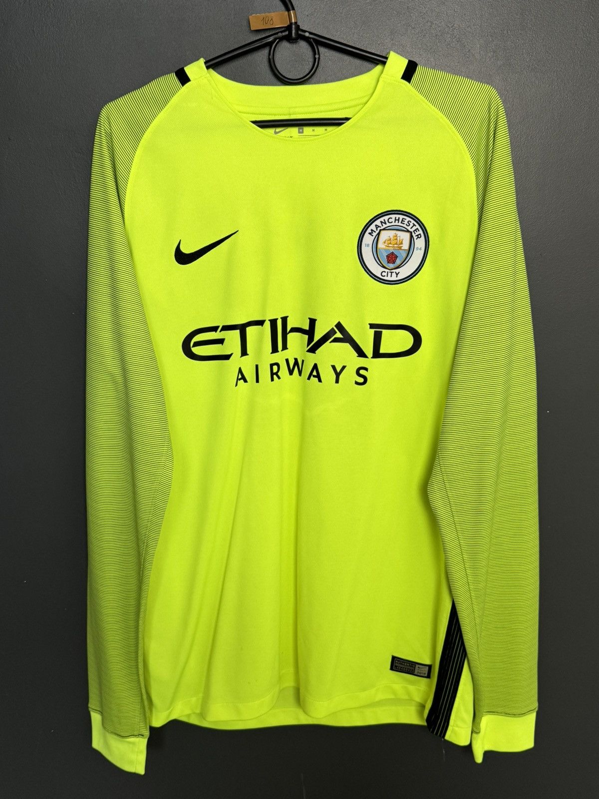 Nike Manchester City 16/17 Goalkeeper Football Long Sleeve Jersey Size US M / EU 48-50 / 2 - 1 Thumbnail