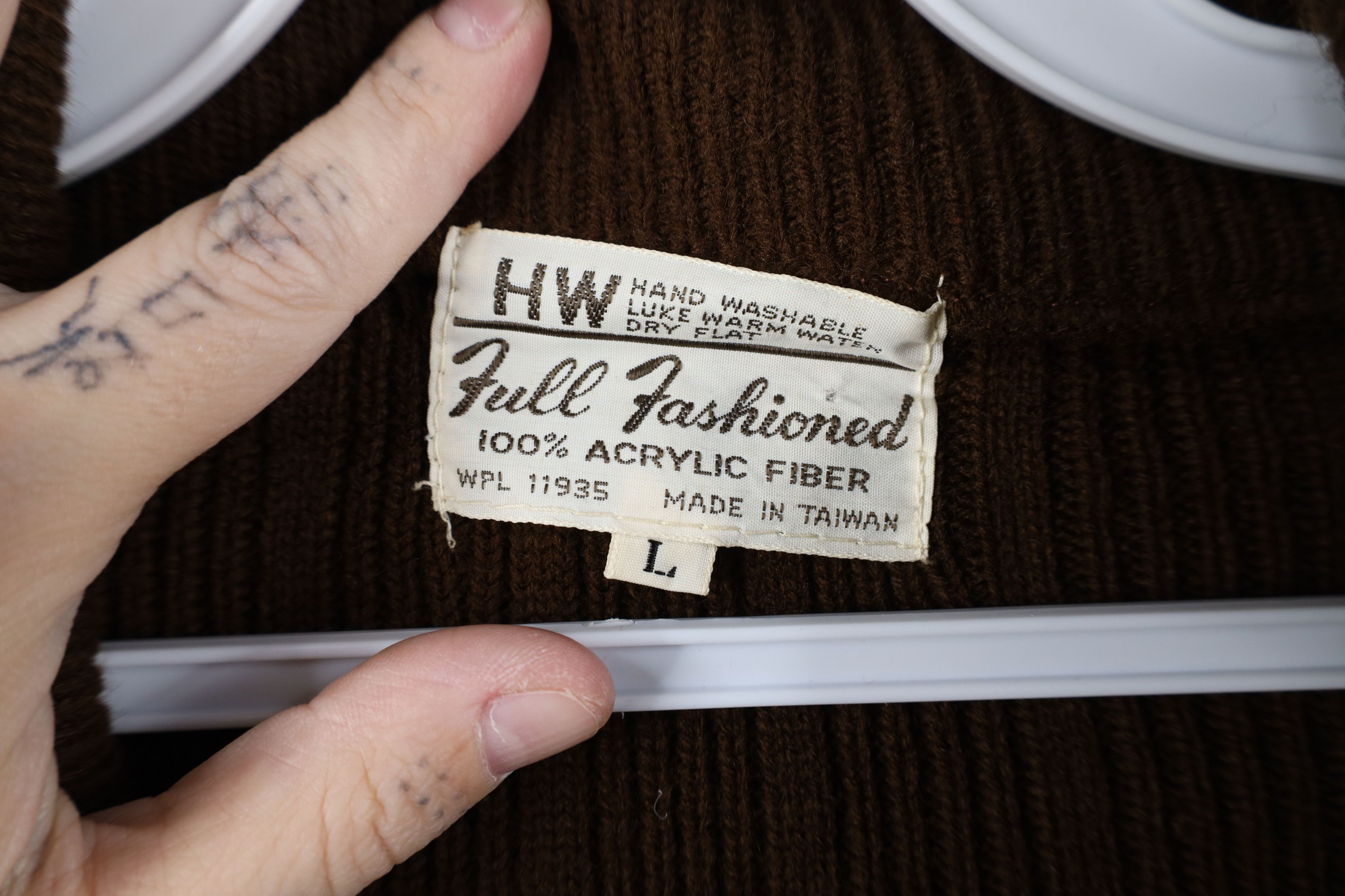 Vintage Vinage 60s 70s Streetwear Ribbed Knit Cardigan Sweater Brown Size L / US 10 / IT 46 - 9 Thumbnail