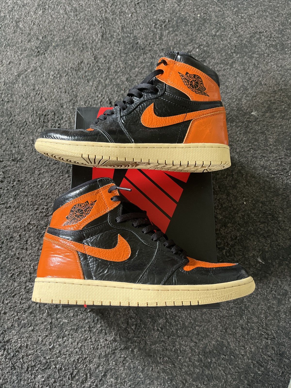 Jordan Brand Air Jordan 1 Shattered Backboard Size US 9.5 / EU 42-43 - 4 Thumbnail