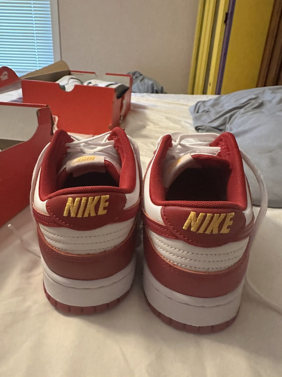 Nike Dunk 9.5 Red/White Size US 9.5 / EU 42-43 - 7 Thumbnail