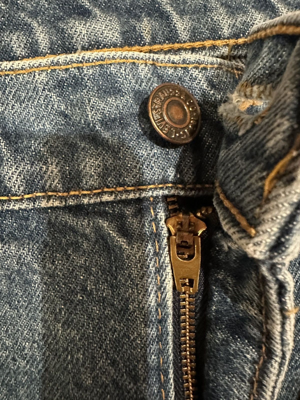 Levi's Vintage 80s Levis 20517 0217 Bootcut Great Fade 34x29 Size US 34 / EU 50 - 4 Thumbnail