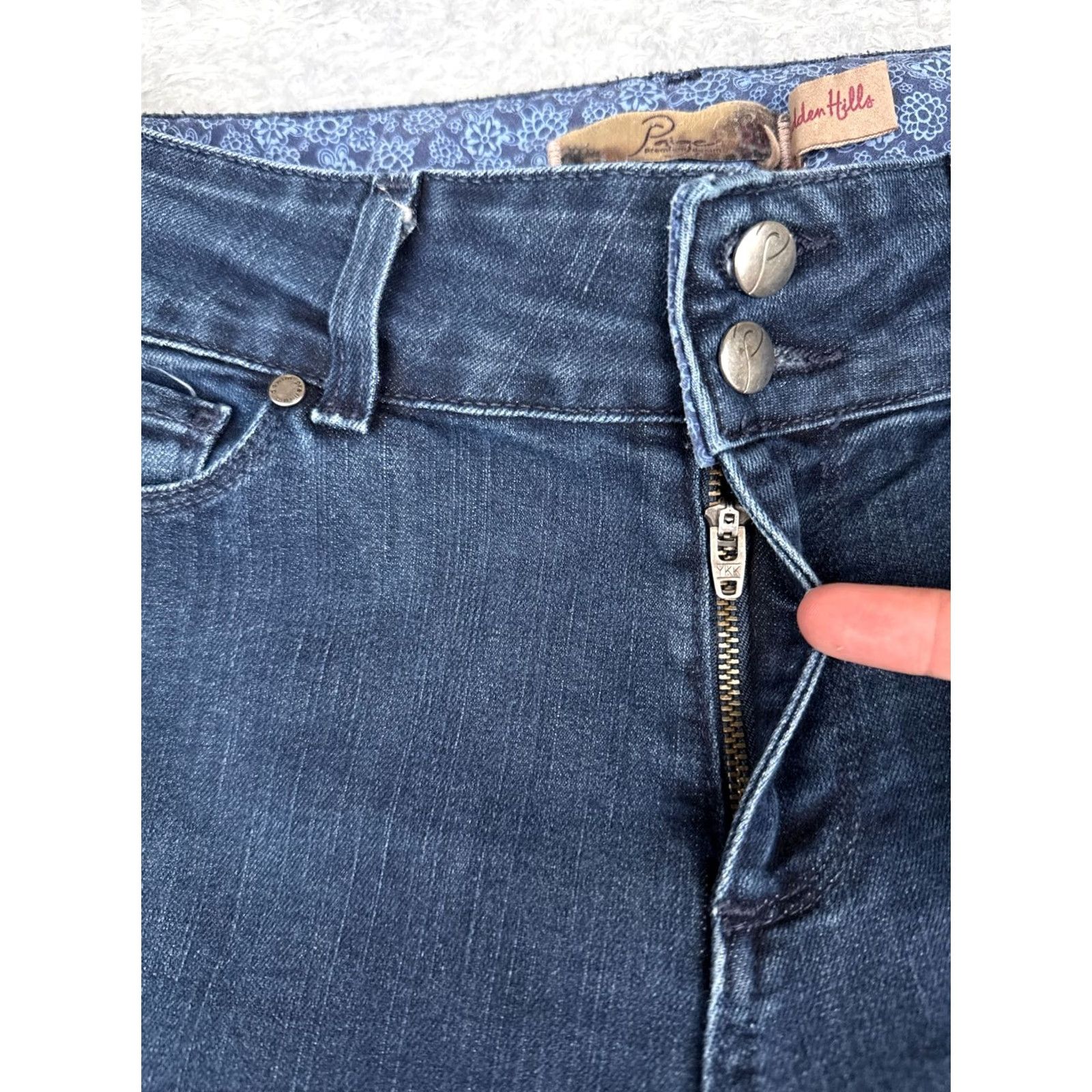 Paige Paige Jeans Womens 30 Blue Denim Bootcut Dark Wash USA Made 30x32 Jeans Womens Bootcut 90s Southwestern USA Color Blue Size 30 Regular Womens Paige Size 30" / US 8 / IT 44 - 5 Thumbnail
