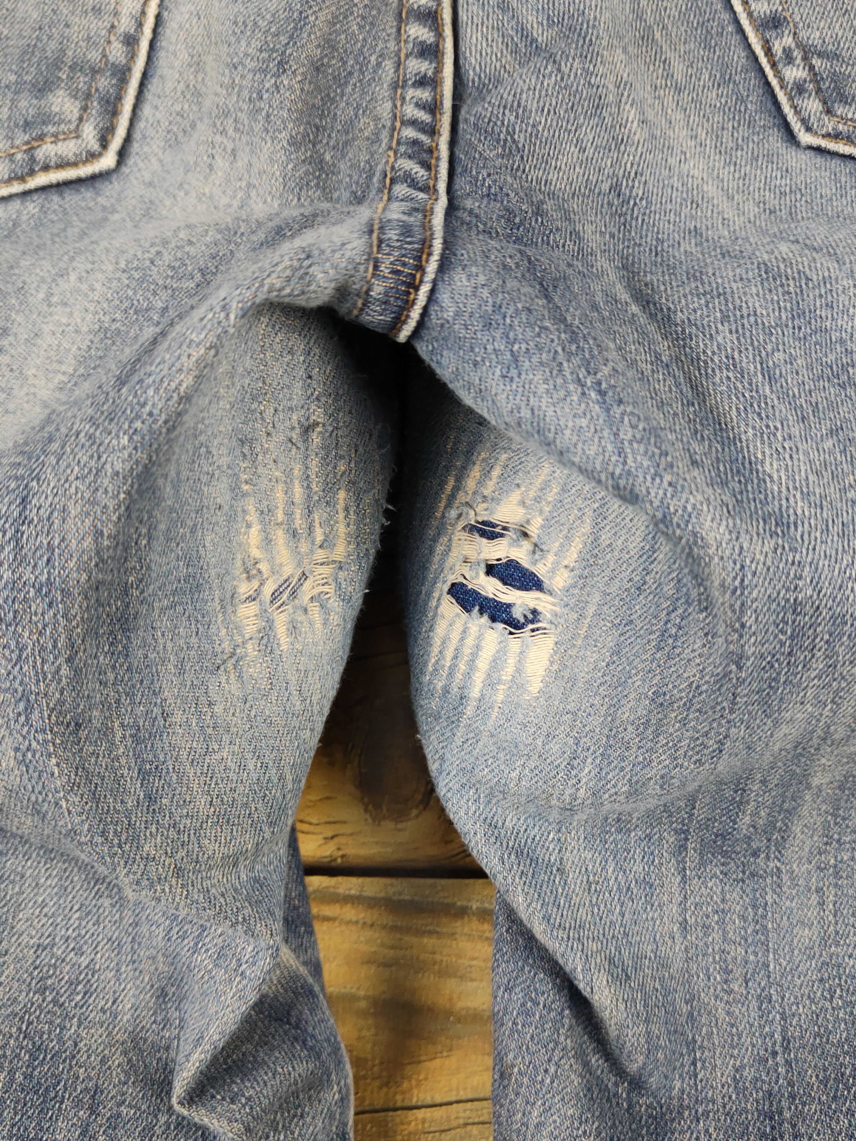 Calvin Klein Calvin Klein Blue Distressed Ripped Jeans #W1494 Size 36" / US 14 / IT 50 - 8 Thumbnail