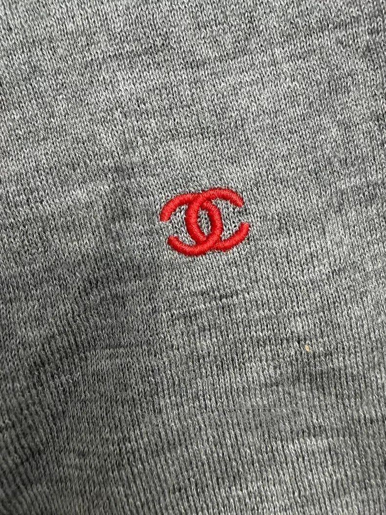 Chanel Chanel Gray pullover knitwear Size XS / US 0-2 / IT 36-38 - 3 Thumbnail