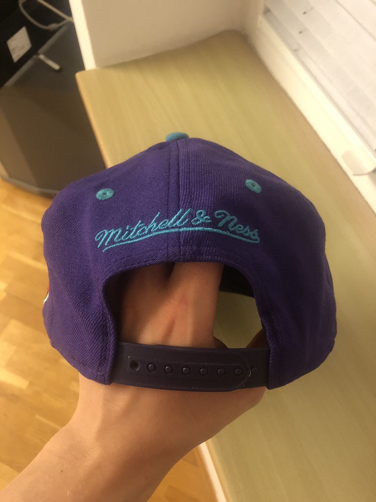 Mitchell & Ness × NBA CHARLOTTE HORNETS MITCHELL & NESS NBA VINTAGE HAT CAP Size ONE SIZE - 4 Thumbnail