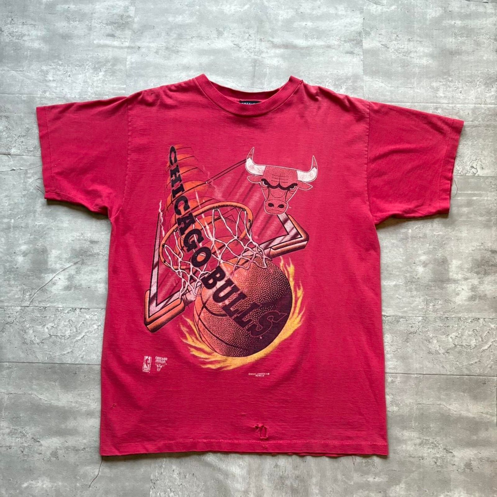 NBA Vintage 1990s chicago bulls t shirt Size US L / EU 52-54 / 3 - 1 Thumbnail