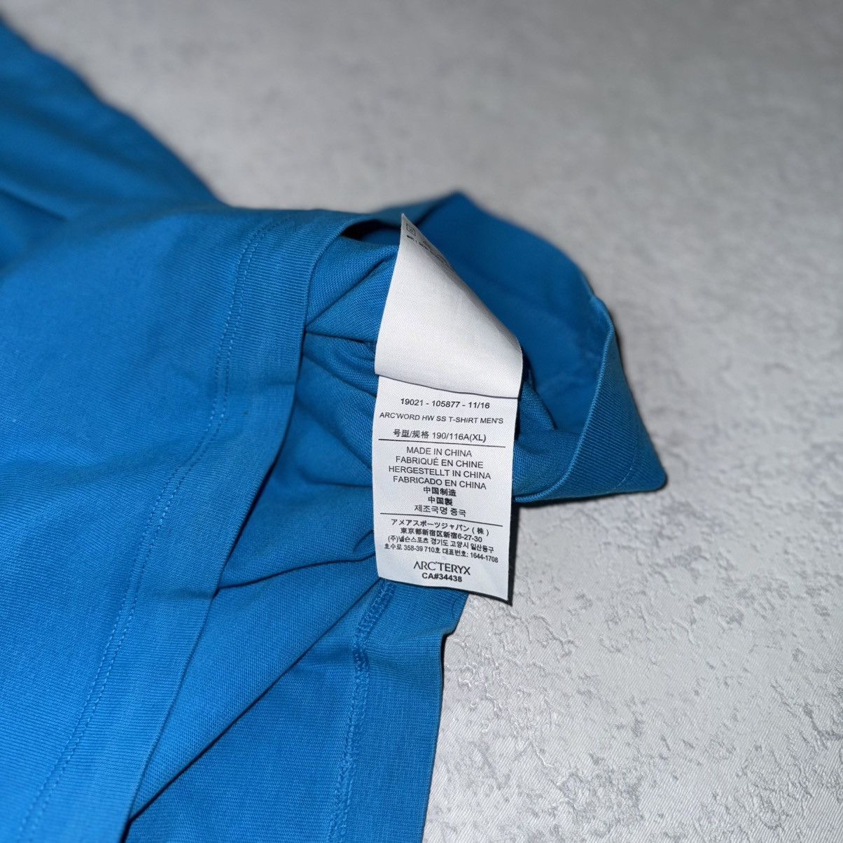 Arc'teryx Vintage Arc’teryx Big Logo T-Shirt Size US XL / EU 56 / 4 - 9 Thumbnail