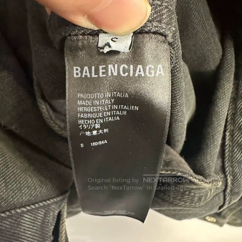 Balenciaga Balenciaga Graffiti Spray Paint Denim Jacket Size US S / EU 44-46 / 1 - 4 Thumbnail