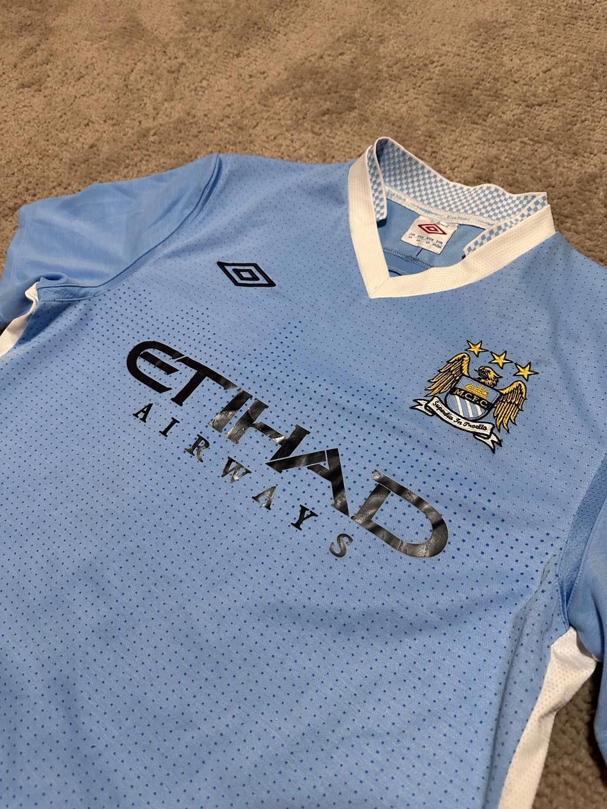 Umbro Umbro Manchester City 2011/12 Home jersey football Shirt Size US M / EU 48-50 / 2 - 3 Thumbnail