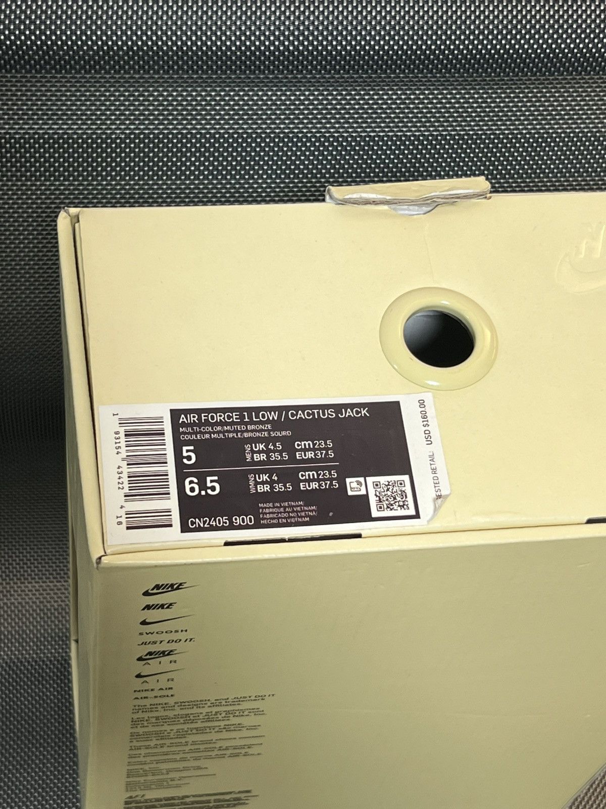 Nike × Travis Scott Nike Air Force 1 x Travis Scott Size US 5 / EU 37 - 8 Thumbnail