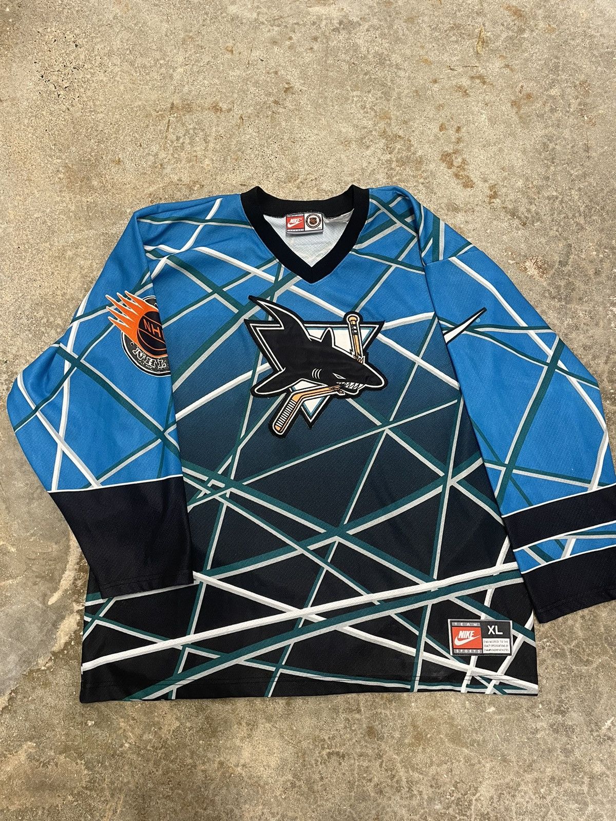 image of Vintage San Jose Sharks Nhl Hockey Jersey Size XL in Blue, Men's