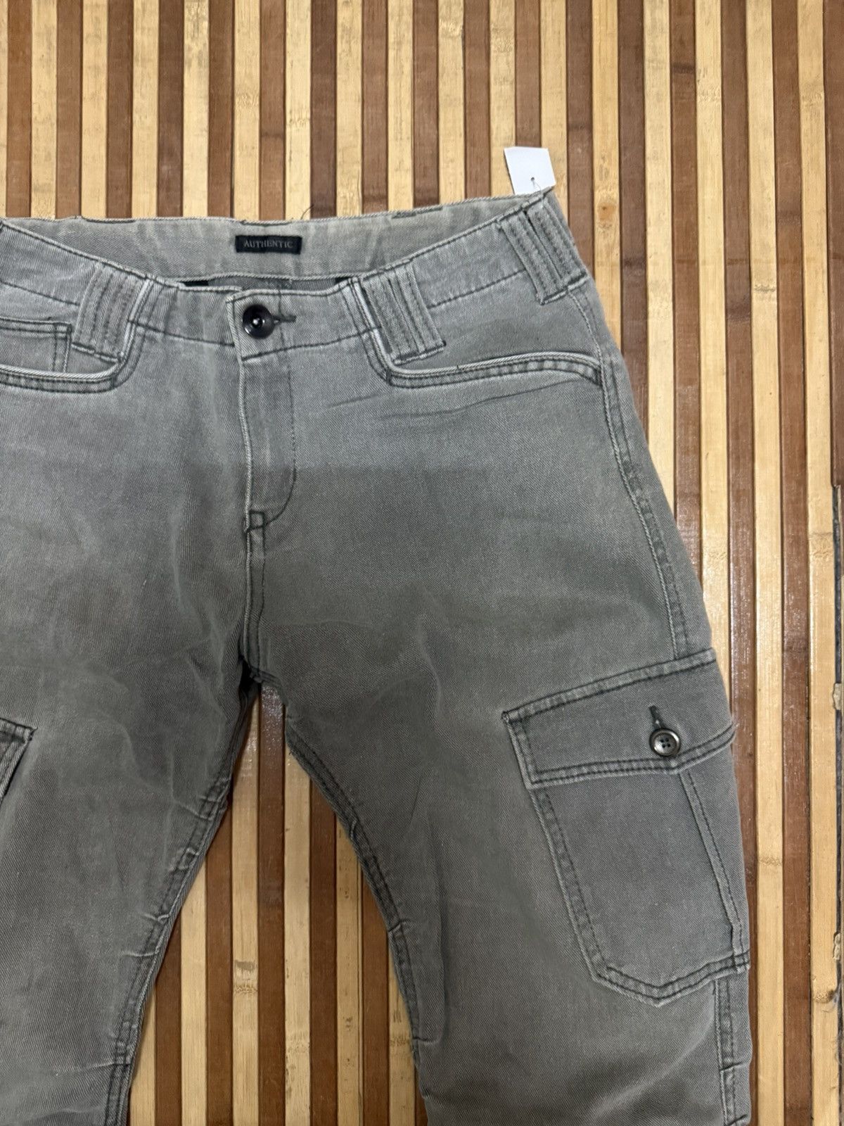 Japanese Brand Japanese Brand Y2K Style Cargo Pants Streetwear W28X33 Size US 28 / EU 44 - 4 Thumbnail