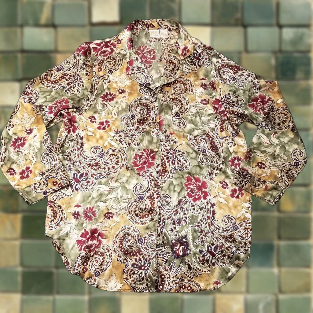 Vintage Sofia By Delicates Short Robe Pajama Top Women M Satin Polyester Paisley Floral Crew Neck Long Sleeve Red Gold Green 90s? Size M / US 6-8 / IT 42-44 - 1 Thumbnail
