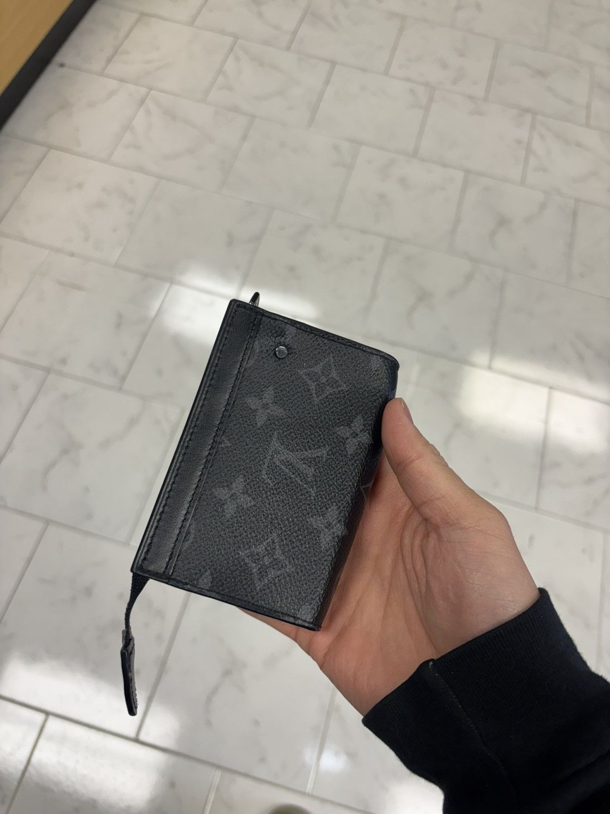 Louis Vuitton Louis Vuitton Monogram Eclipse Key Pouch Size ONE SIZE - 2 Thumbnail