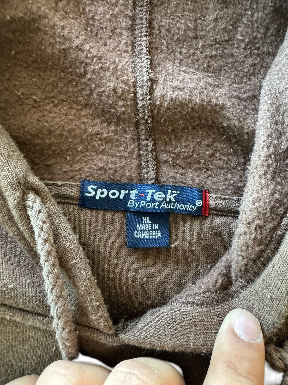 Port Authority Sport-Tek by Port Authority Embroidered Shoulder Hoodie Size US XL / EU 56 / 4 - 7 Thumbnail