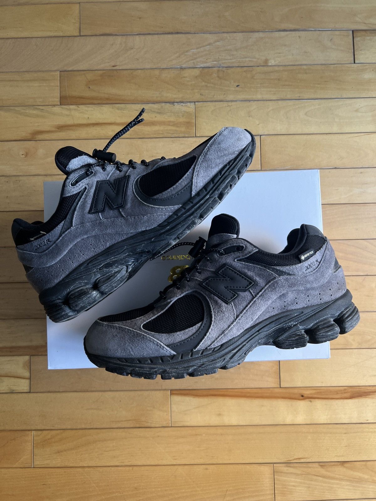 JJJJound × New Balance New Balance x JJJJound 2002r ‘Charcoal’ Size US 9.5 / EU 42-43 - 1 Thumbnail