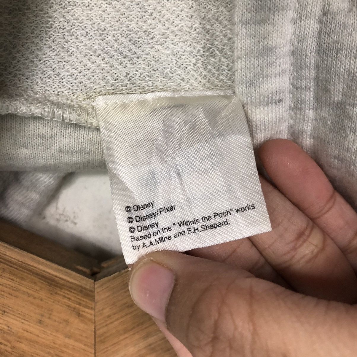 Japanese Brand 📌Vintage Hoodie Disney Mickey Mouse X Minnie Mouse Size US L / EU 52-54 / 3 - 17 Thumbnail