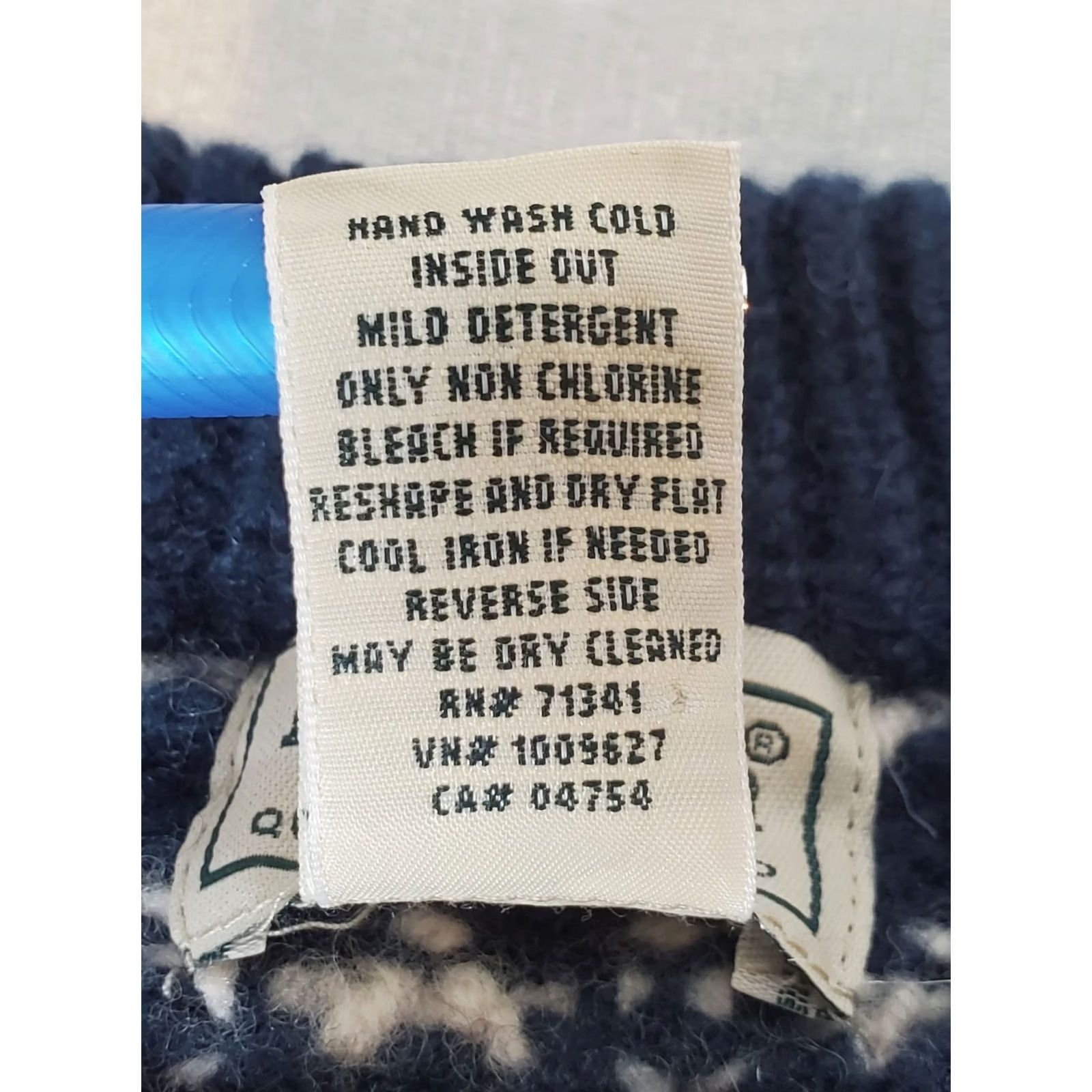 Vintage VINTAGE L.L.Bean Classic Ragg Lambs Wool Sweater Crewneck Navy Blue Men M Tall Logo Pattern Size US M / EU 48-50 / 2 - 6 Thumbnail