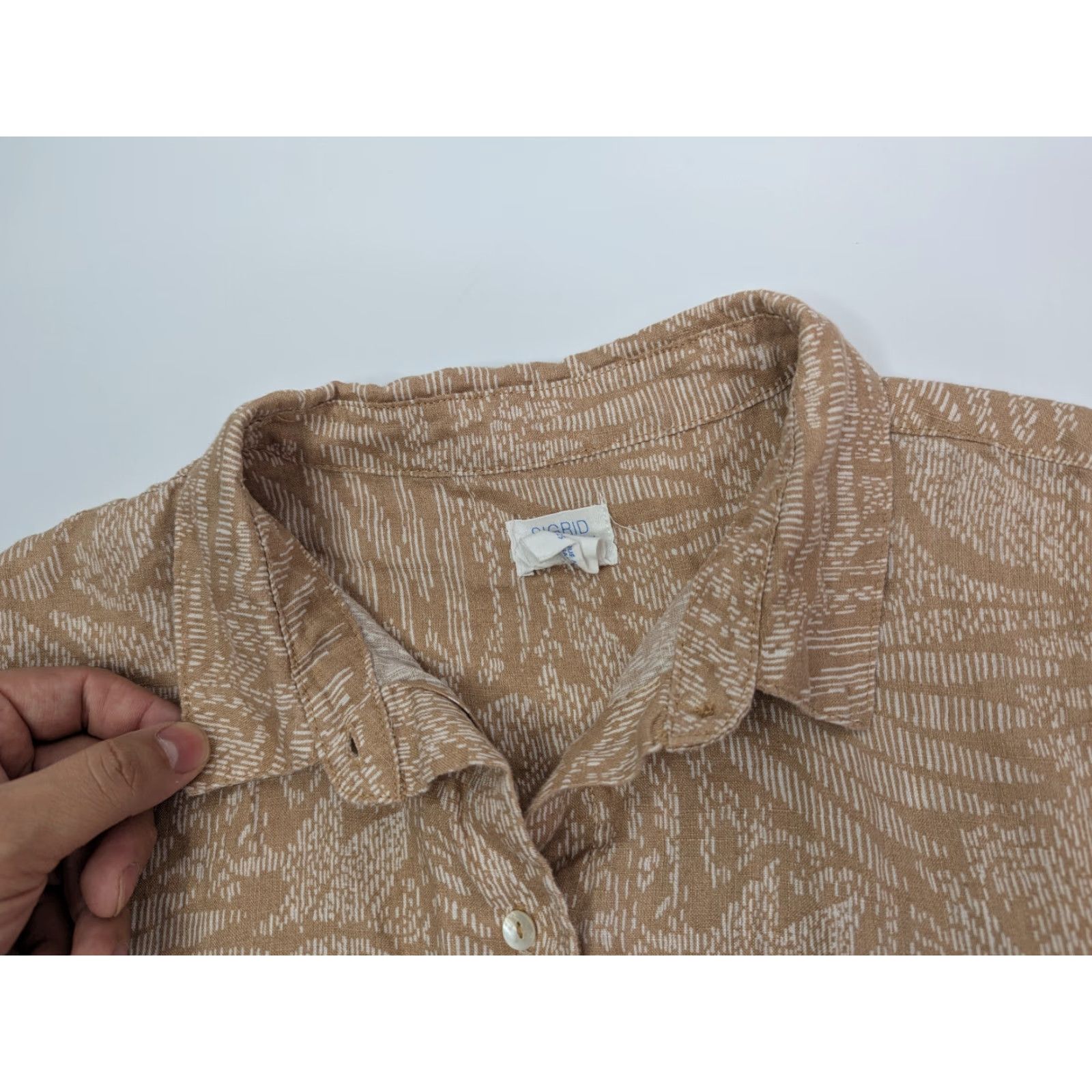 Vintage VINTAGE Sigrid Olsen Women's Large Linen Button-Up Cap Sleeve Hawaiian Shirt Size L / US 10 / IT 46 - 6 Thumbnail