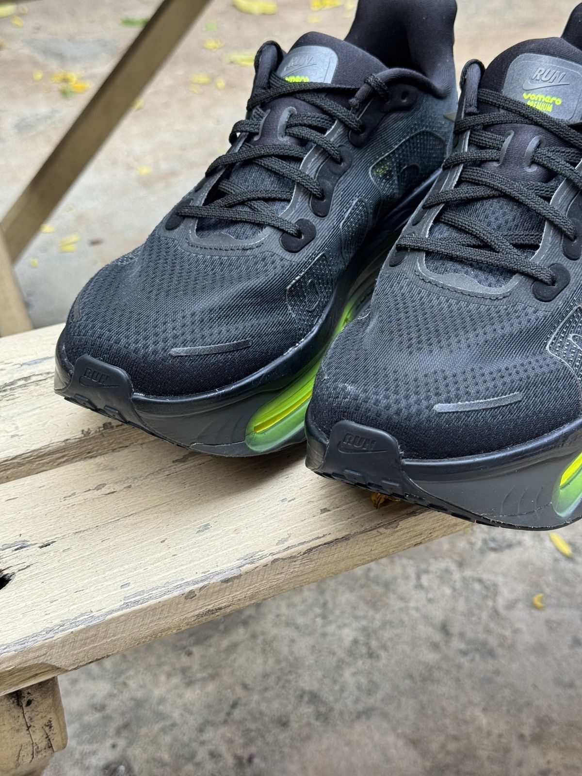 Nike Nike Vomero Premium Shoes Size US 9 / EU 42 - 8 Thumbnail