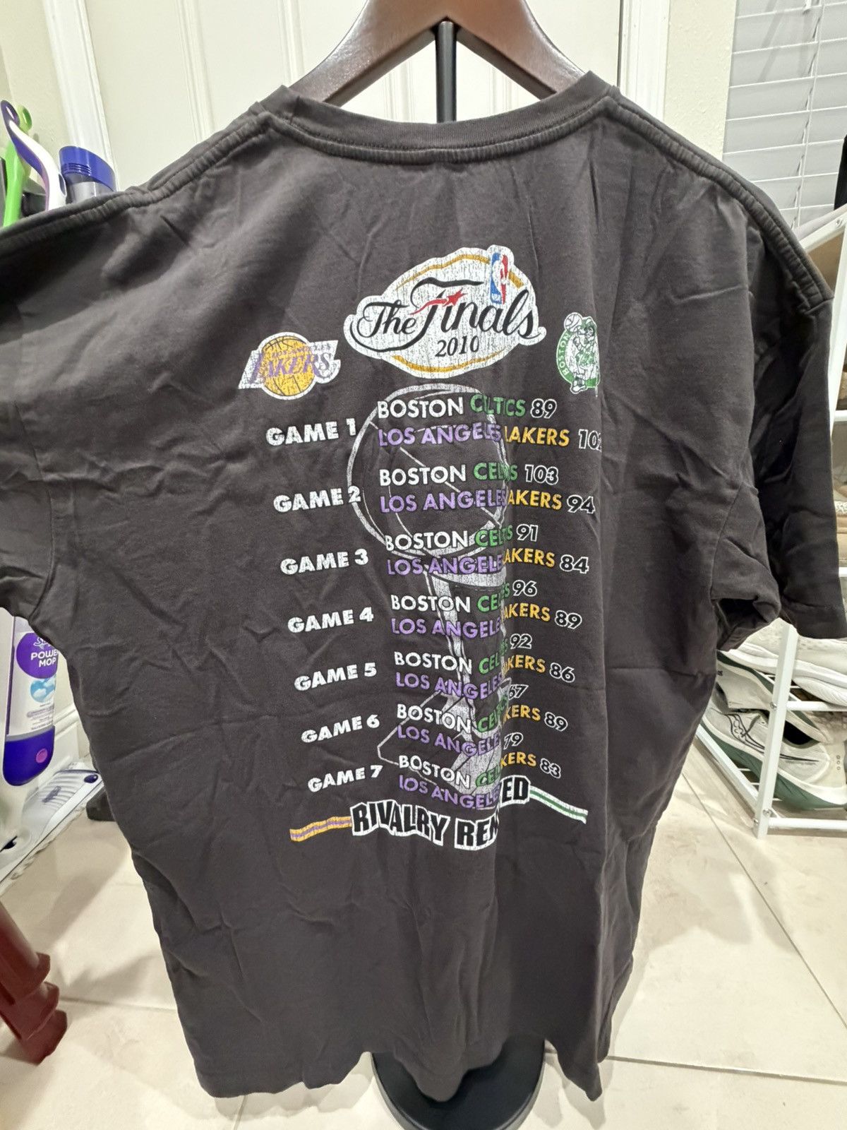 Mitchell & Ness Mitchell and Ness 2010 NBA finals Lakers vs Celtics size XL Size US XL / EU 56 / 4 - 2 Thumbnail