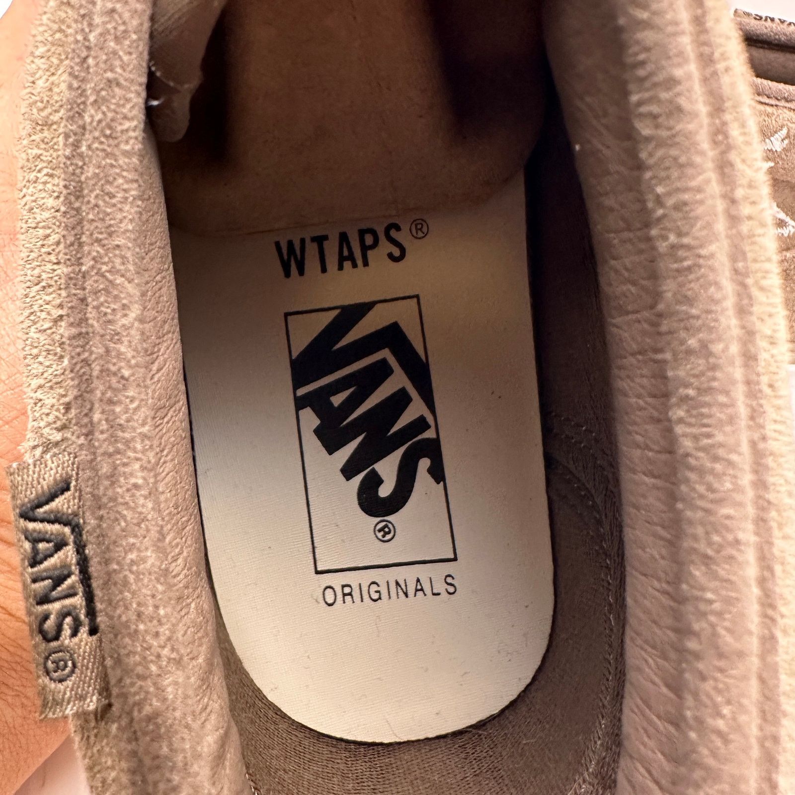 Vans VANS x WTAPS OG Chukka LX Men's 7 Bone Coyote VN0AU3GBMD Size US 7 / EU 40 - 7 Thumbnail