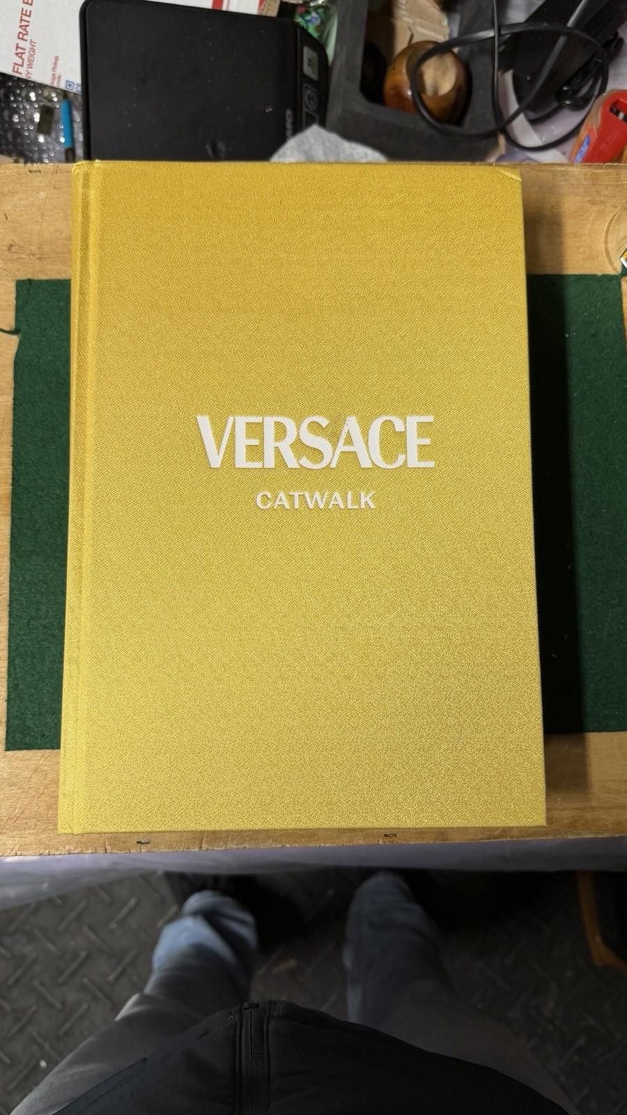 Other Versace Catwalk Hardcover Fashion Book Yale University Press Size ONE SIZE - 1 Thumbnail