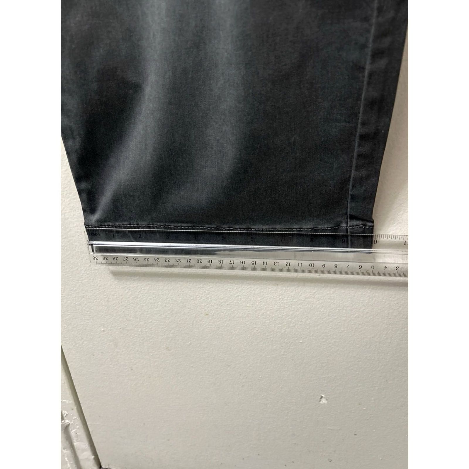 Tommy Bahama Tommy Bahama Pants Mens 48x32 Chino Flat Front Straight Leg Gray Modern Casual Business Travel Size US 32 / EU 48 - 6 Thumbnail