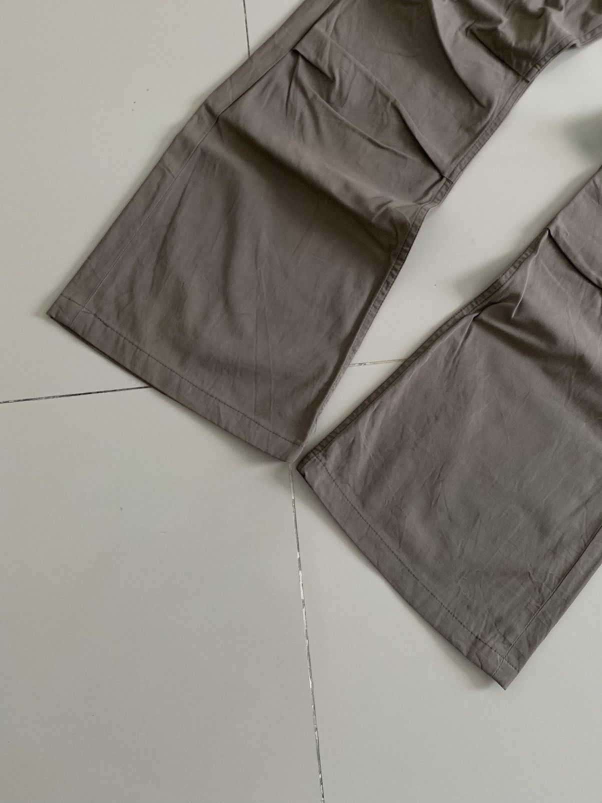 Kazuyuki Kumagai Attachment Attacment Kazuyuki Kumagai Military Cargo Flared Pants Size US 34 / EU 50 - 2 Thumbnail
