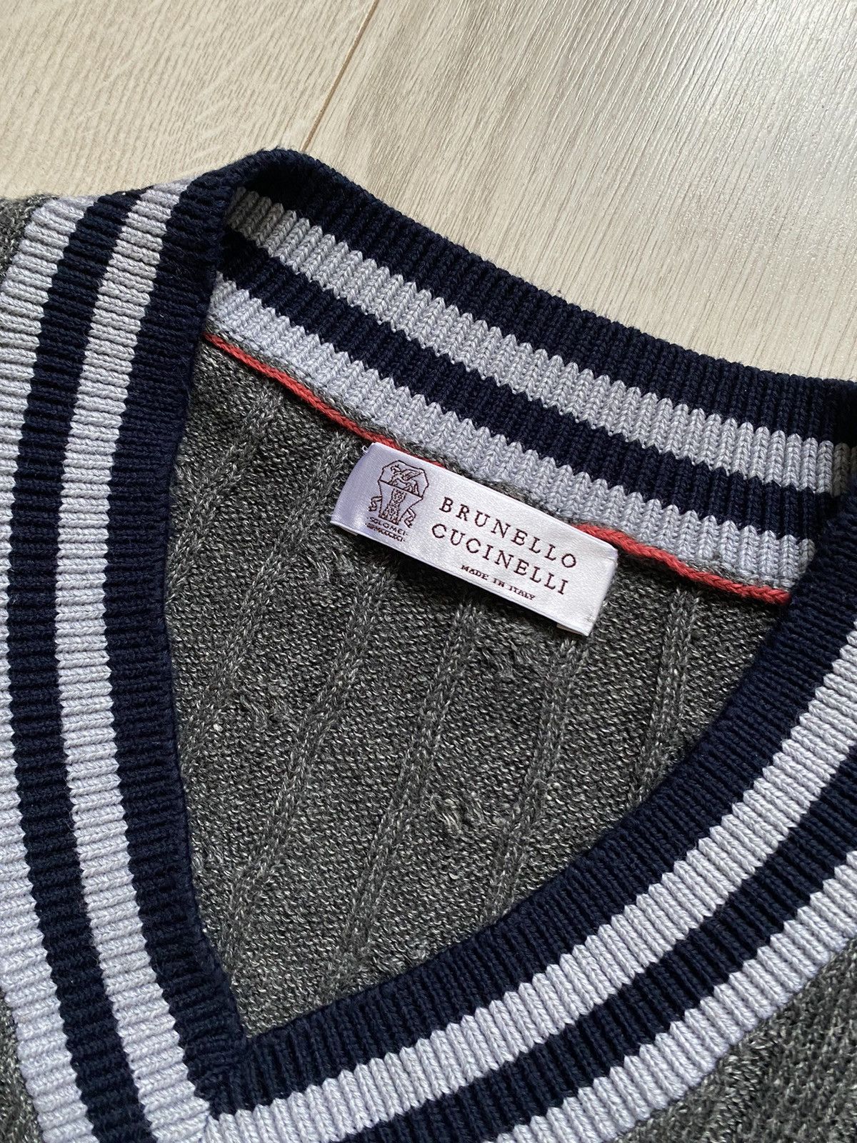 Brunello Cucinelli Brunello Cucinelli sweater v-neck linen/cotton knit Size US L / EU 52-54 / 3 - 8 Thumbnail