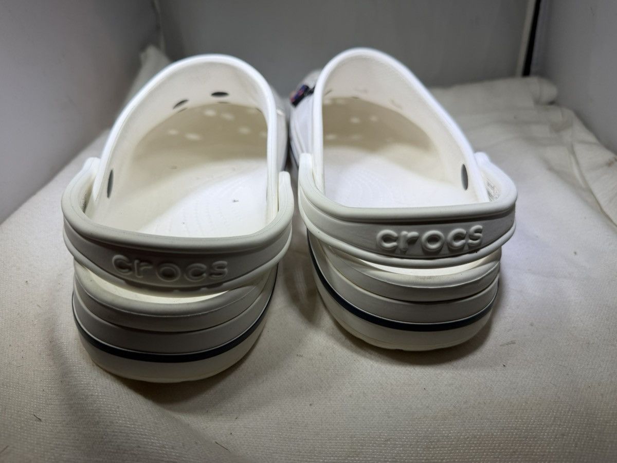 Crocs PreOwned Crocs White With Charms Men's 12 Size US 12 / EU 45 - 4 Thumbnail