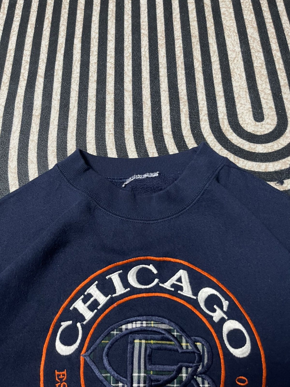 NFL 90s NFL CHICAGO BEARS EMBROIDERED LOGO CREWNECK Size US L / EU 52-54 / 3 - 6 Thumbnail