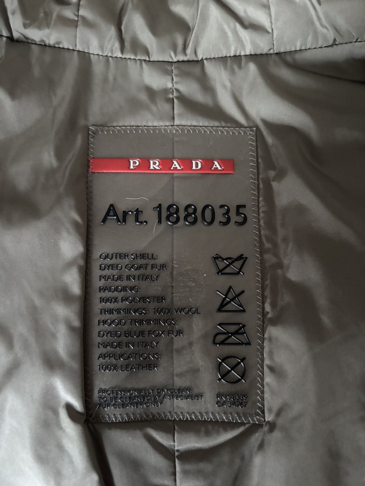Prada Prada ‘Inuit’ Dyed Goat Fur Hooded Jacket (AW2001) Size M / US 6-8 / IT 42-44 - 7 Thumbnail