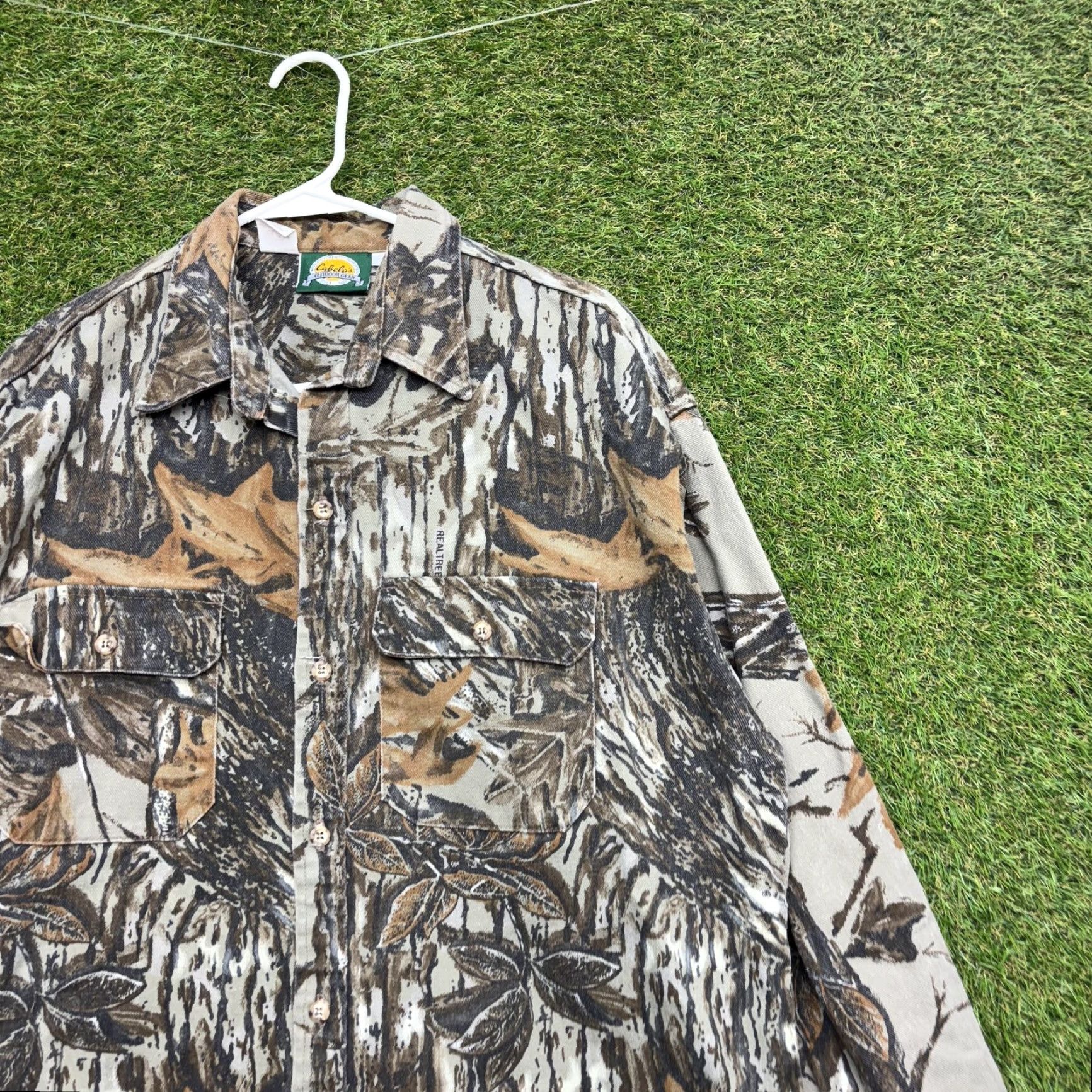 Vintage VINTAGE Cabela's Men’s Camouflage Shirt Large Realtree Outdoor Hunting Twill USA 90s Size US L / EU 52-54 / 3 - 2 Thumbnail