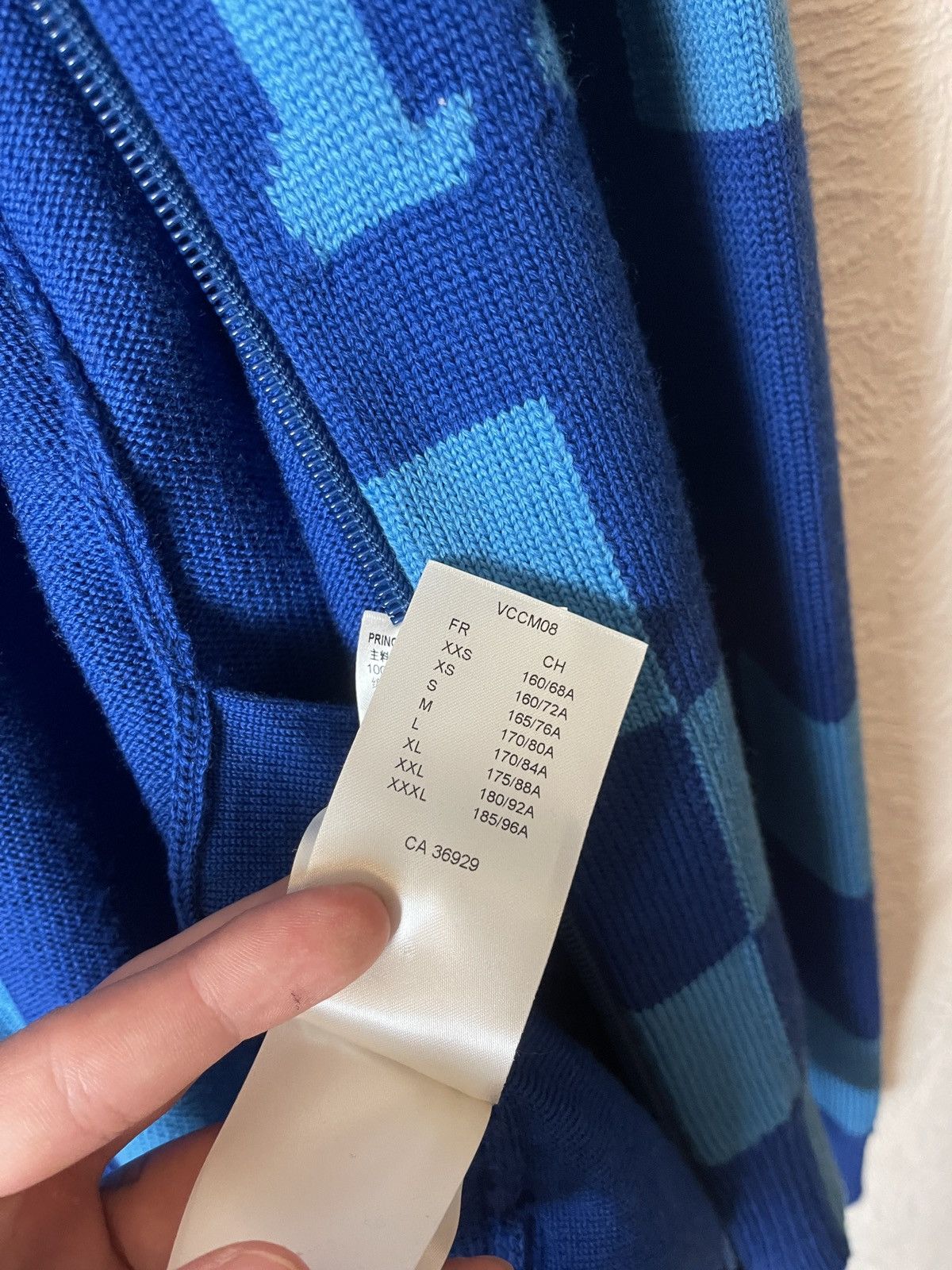 Louis Vuitton Rare Louis Vuitton SS22 Damier Logo Zip Knit Sweater Size US L / EU 52-54 / 3 - 6 Thumbnail