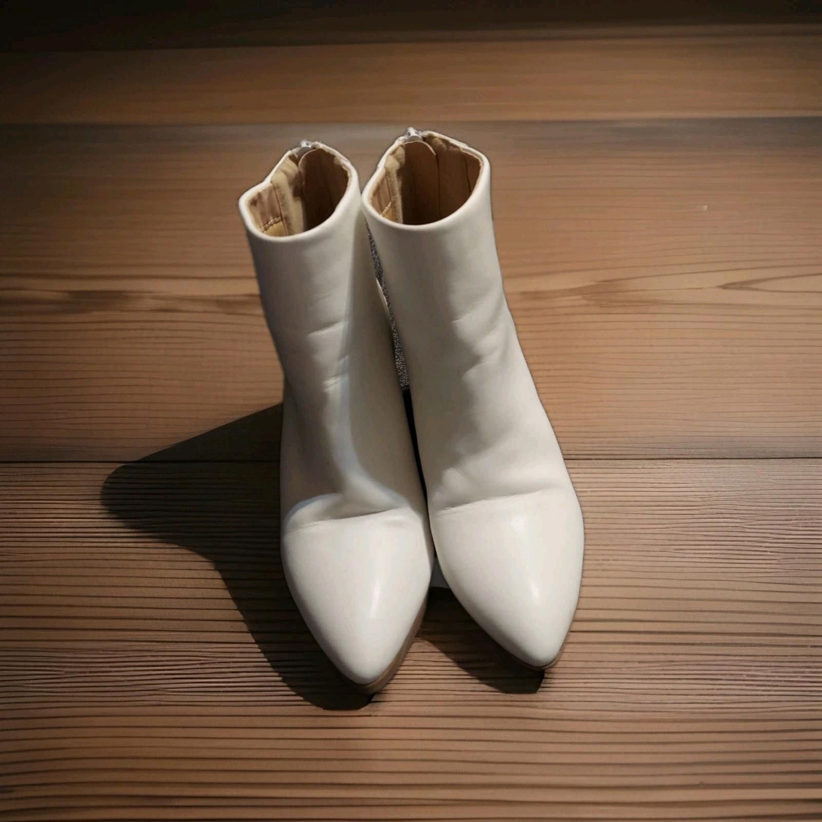 Club Monaco Top Moda White boots Size 8.5 Ankle Y2k Cowboy Boots Size US 6.5 / IT 36.5 - 1 Thumbnail