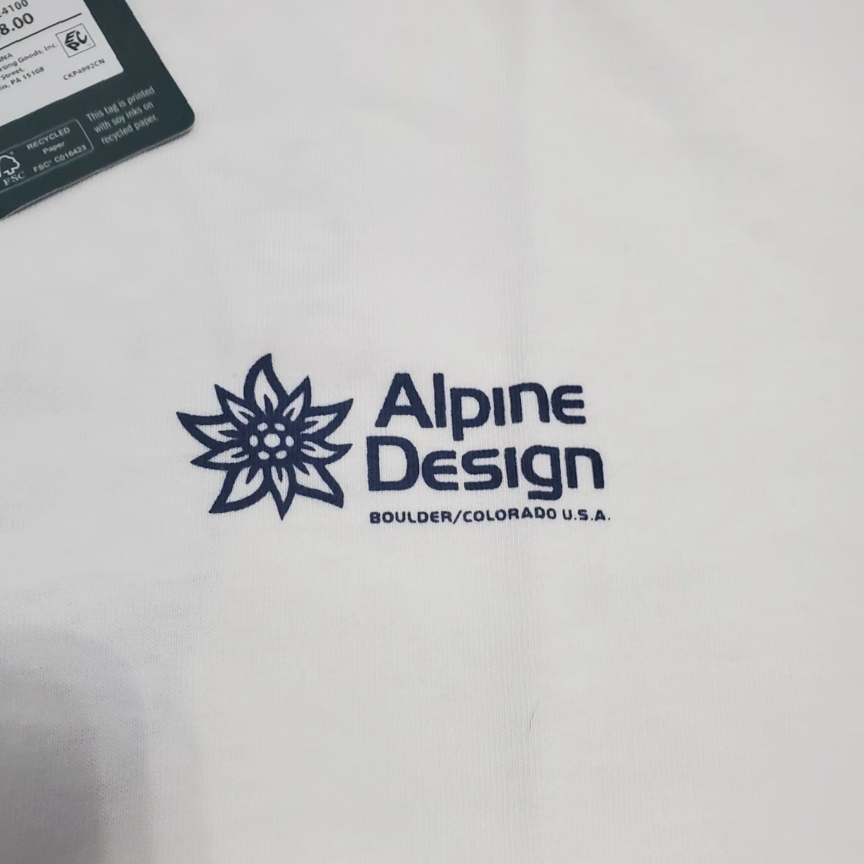 Vintage VINTAGE Alpine Design Rock y Mountains Graphic Tee Men XXL White Hike Short Sleeve UPF 30 Size US 39 - 7 Thumbnail