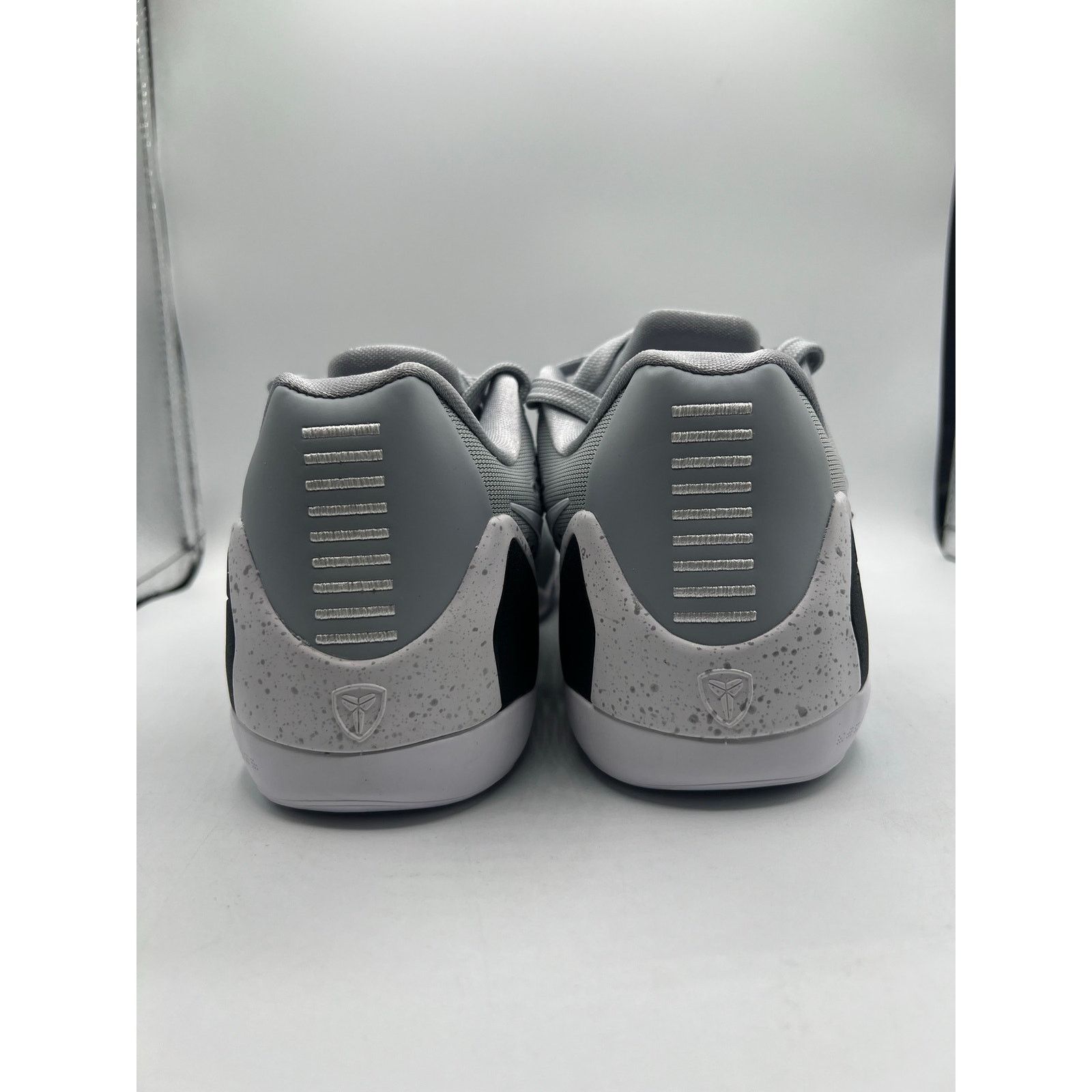 Nike Nike Kobe 9 EM Protro TB “Wolf Grey” size 7 men’s Size US 7 / EU 40 - 4 Thumbnail