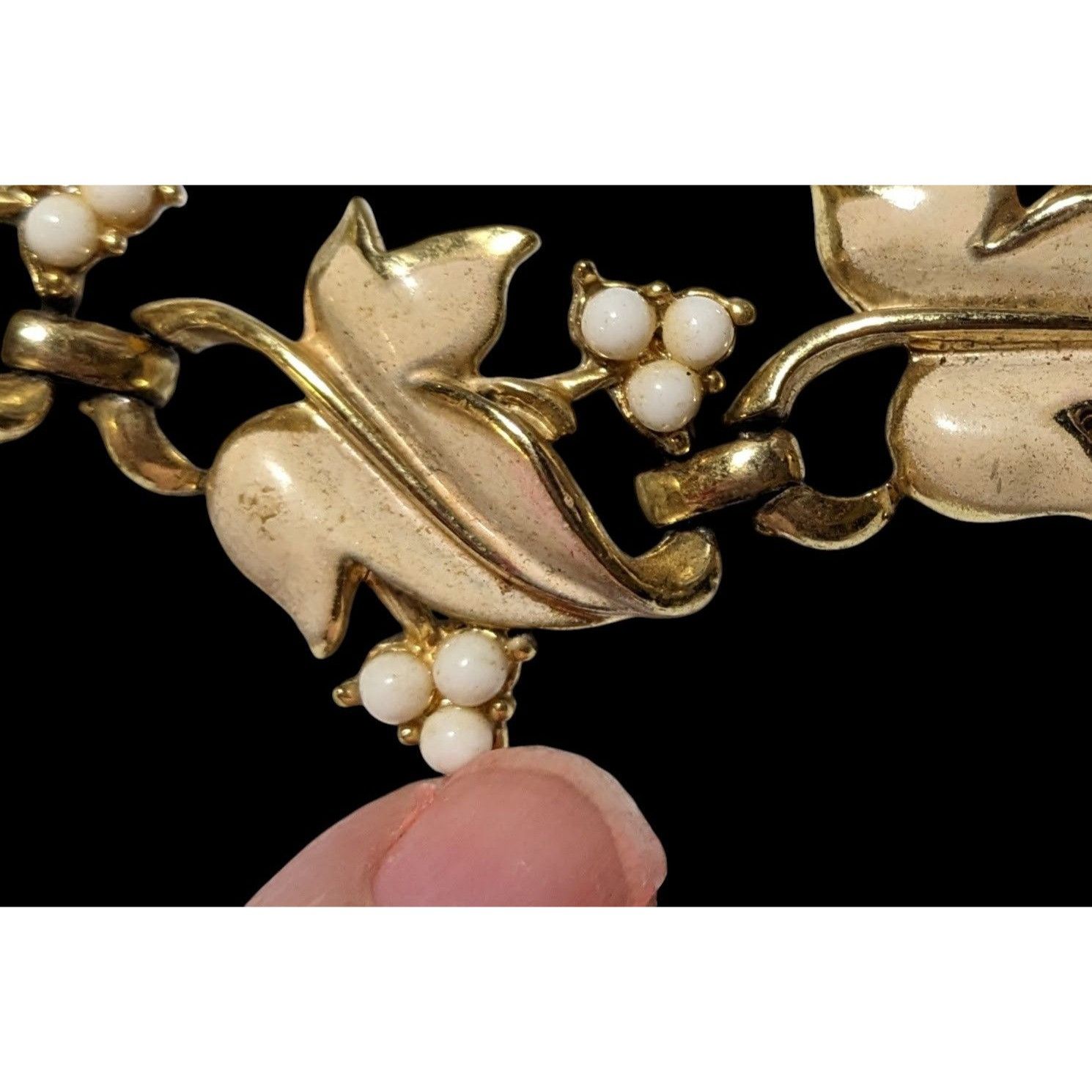 Other Vintage 50s Beige Leaf Floral Coro Necklace Size ONE SIZE - 5 Thumbnail