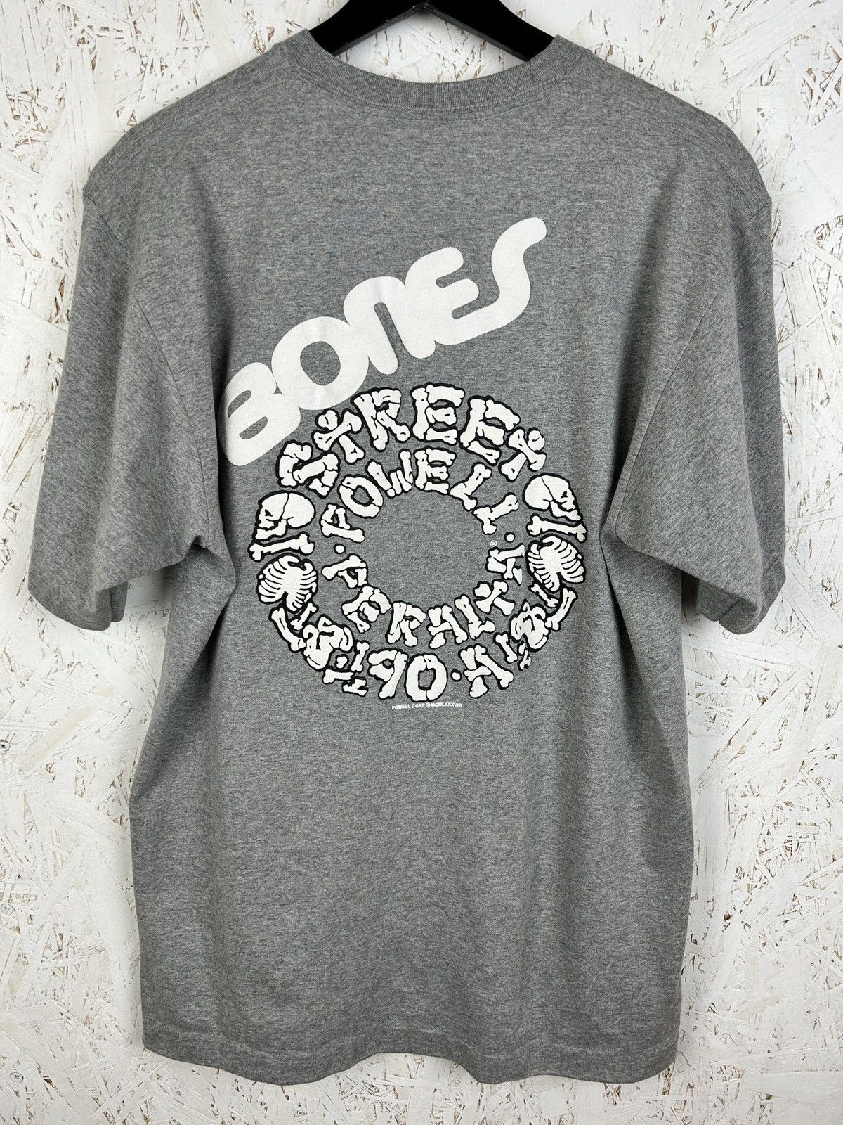 Powell Peralta 90s Vintage 1990 Powell Peralta Bones Embossed Logo T-Shirt Size US L / EU 52-54 / 3 - 5 Thumbnail