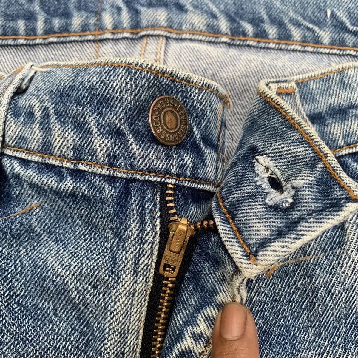 Levi's 1990’s Vtg Levi’s Jeans Orange Tab Distressed Denim Pants Size US 32 / EU 48 - 8 Thumbnail